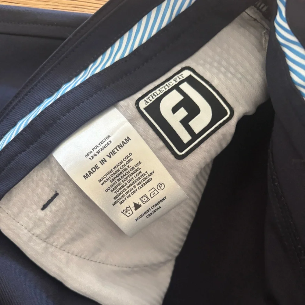 Footjoy Golf Pants Mens Size 33x32 Navy Blue Performance Athletic Fit Trousers